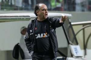 Marcelo Oliveira - jogo com Santa Cruz - 30-07-16