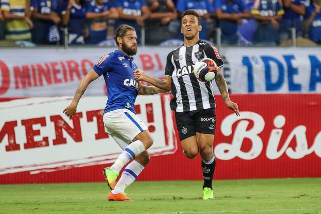 Jogadores de menor estatura são esperança de gols do Cruzeiro contra o  Tricordiano
