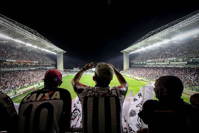 Para que a alegria ficasse completa só faltou a massa no Mineirão na virada  do Galo sobre o Corinthians