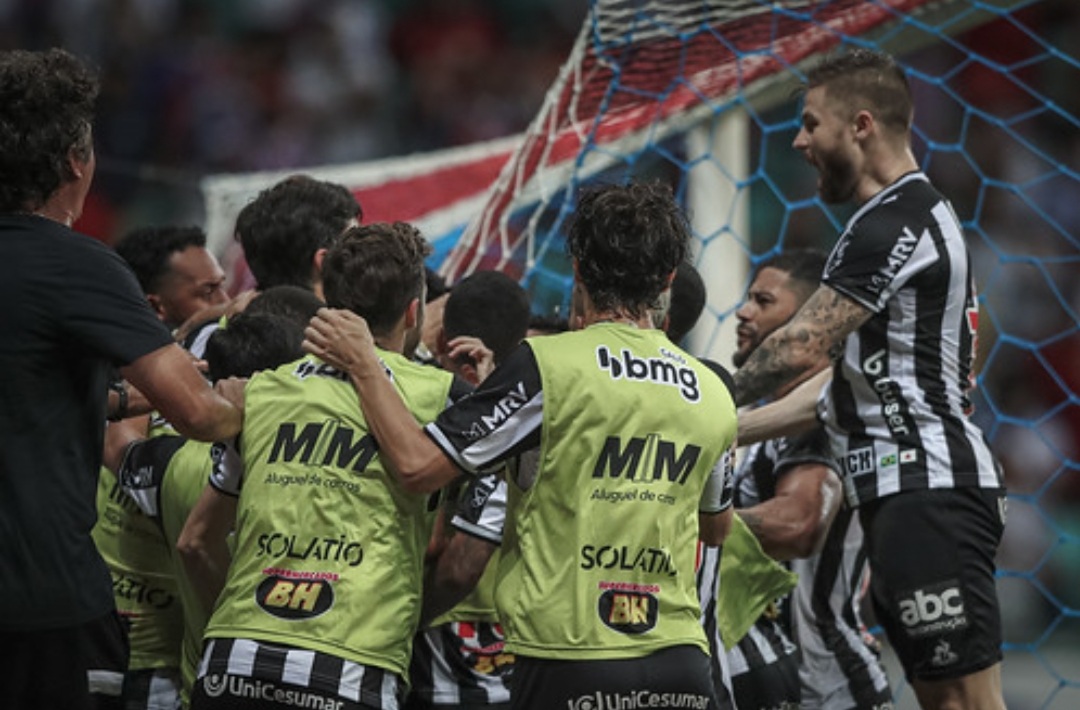 À espera de um milagre pelo título, Atlético-MG pode rebaixar o Bahia